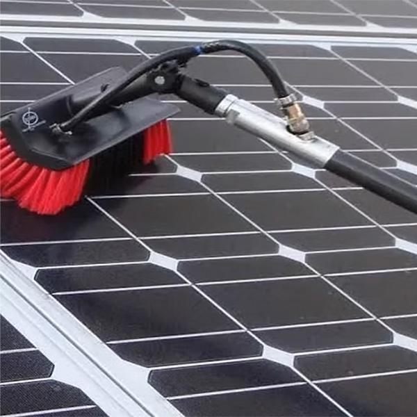 SOLA PANEL CLEANING
